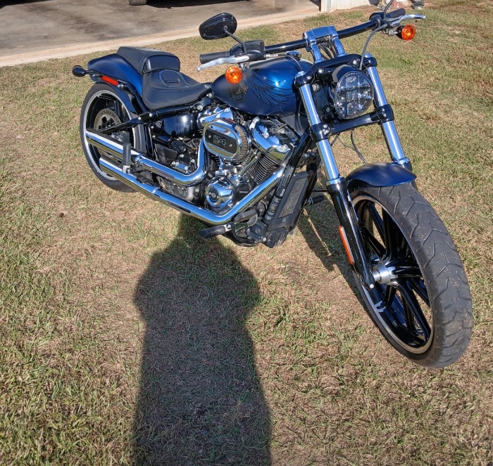 2018 Breakout 114 Strong Motor, Great Condition, Ready to Ride