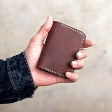 Best Compact Wallets for Men with Big Style