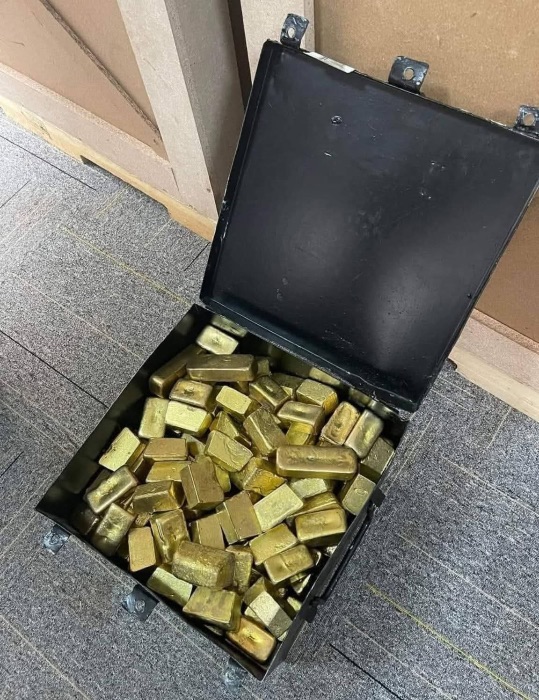 Gold Bars and Nuggets available