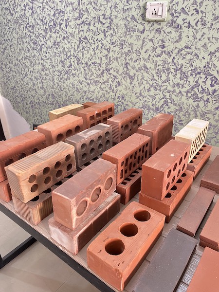 Cladding Bricks Vs Cladding Tiles: Know The Difference