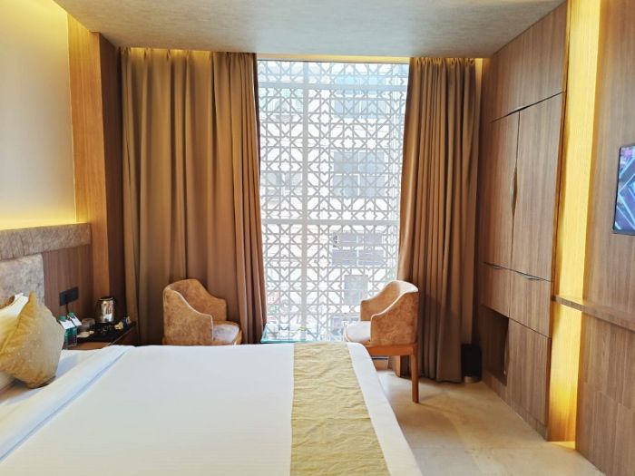 Hotel Ranbirs Gomti Nagar, Lucknow Hotel Ranbirs Gomti Nagar, Lucknow