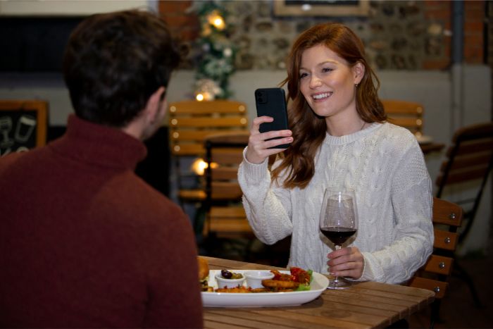 Explore the Journey of Seamless Phone Dating at SuperChatlines
