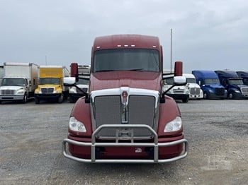 Trucks Mack available for sell and rent Trucks Mack available for sell and rent