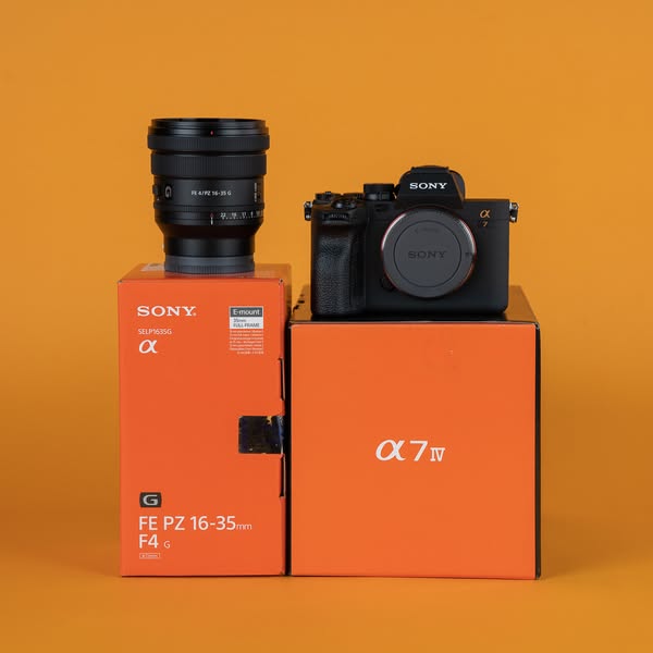 Sony a7 IV Mirrorless Camera Sony FE PZ 1635mm