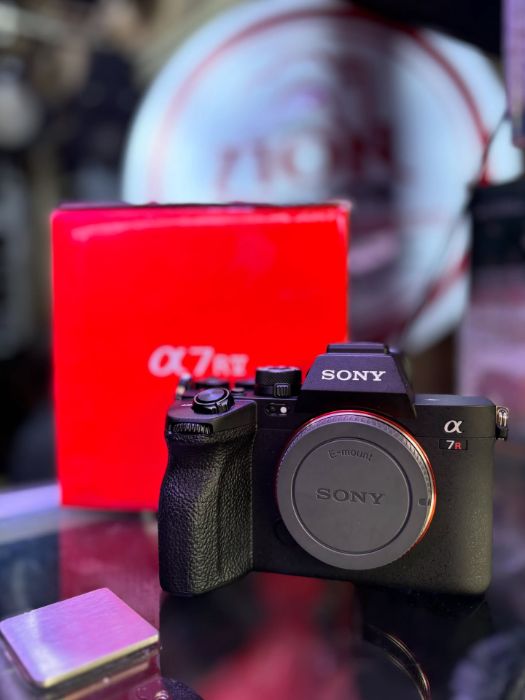 Sony a7R V Mirrorless Camera