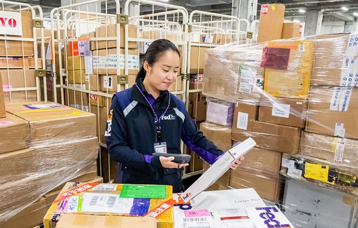 Hiring FedEx Jobs.