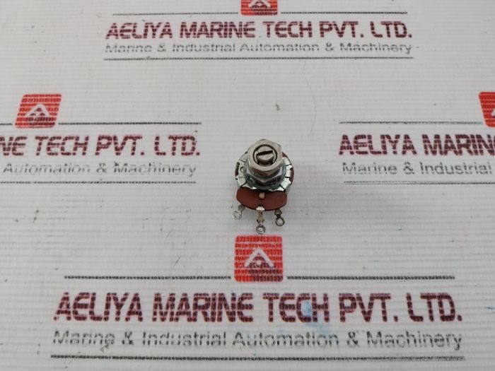 2.5k Potentiometer 02631
