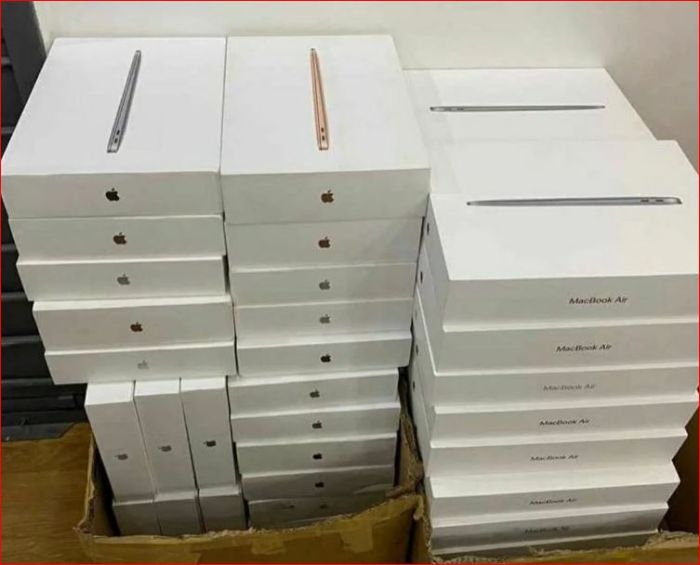 Buy Apple MacBook Pro pallet