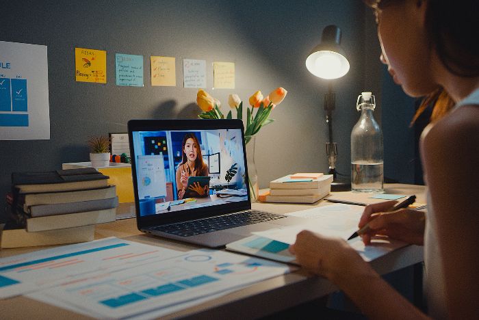 How Tutor Scheduling Software Improves Student Retention