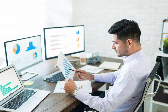 ZohoBooks Accounting Made Simple