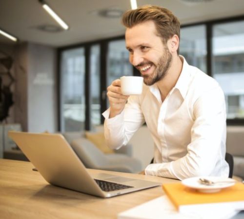 Male employees tend to believe that working in the office enhances visibility to higherups