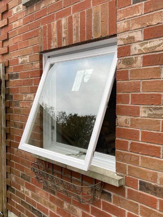 Secure Modern Awning Windows in Toronto