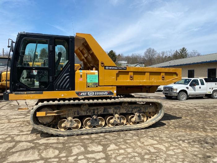 Track Truck Rental HeavyDuty Hauling Made Easy OEC Rentals
