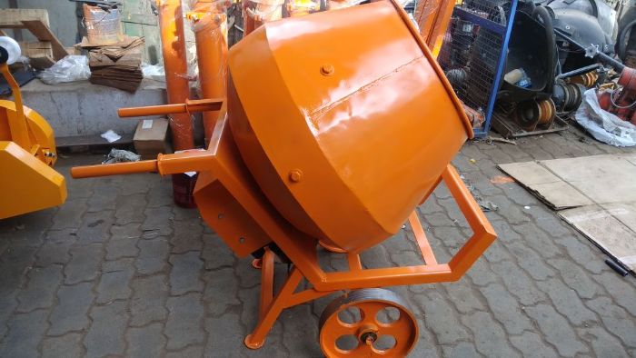 CONSTRUCTION MACHINES AVILABLE HERE