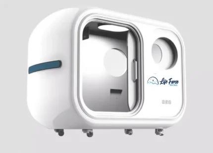 How do hyperbaric chambers work to increase oxygen levels in the body?