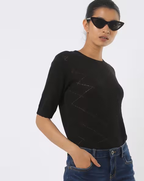 Checked Pullover with Scalloped hems