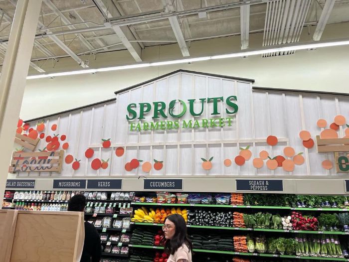 Sprout Food Market Fresh Groceries at Roosevelt Mall