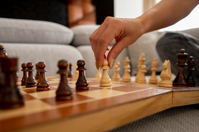 Best Online Chess Lessons with Expert Coaching Metal Eagle Chess