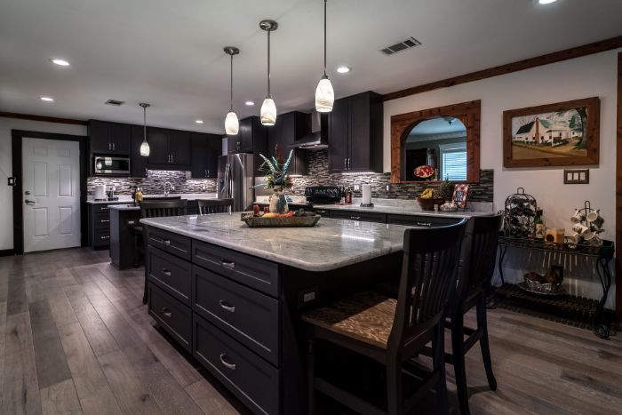 Custom Kitchen Cabinets for Modern and Stylish Homes