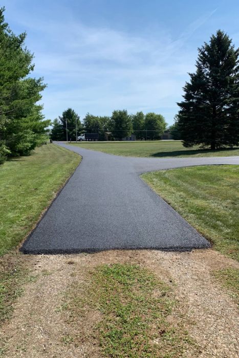 Professional Asphalt Paving in Pittsburgh PA, for residential and commercial projects