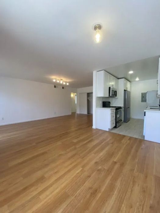 3 bedroom y