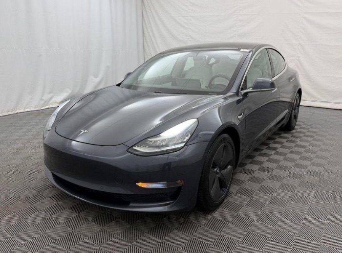 Tesla Model 3 long Range 2019