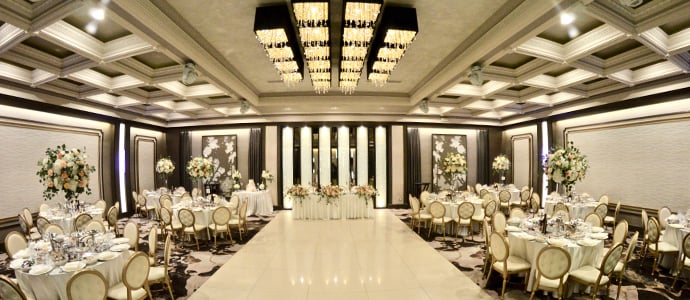 What Serving Style Is Right For Your Reception?