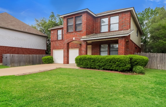 4beds 2.5baths available for rent 4beds 2.5baths available for rent