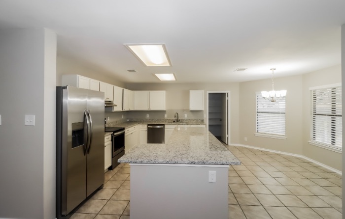 4beds 2.5baths available for rent 4beds 2.5baths available for rent