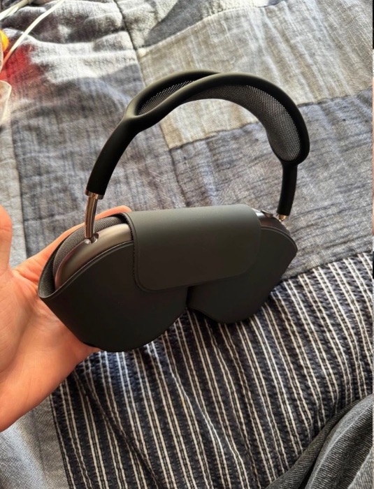 Apple AirPods Max PRICED TO SELL FAST