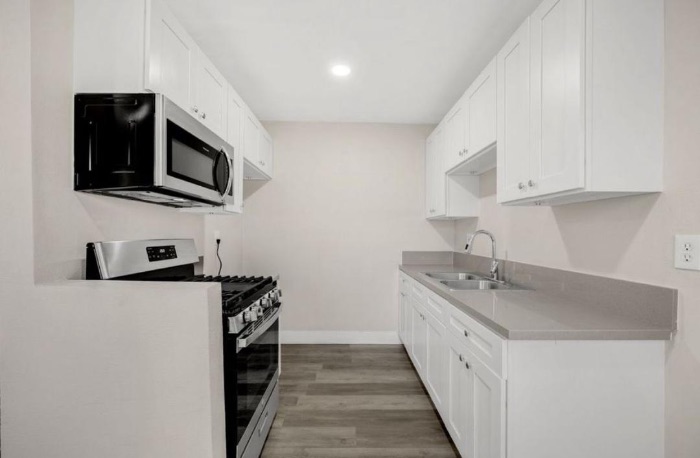 Beautiful number of bedrooms bedroom, number of bathrooms bathroom house for sale in location. Spacious living areas, modern kitchen, and a large backyard. Close to schools, shopping, and transp