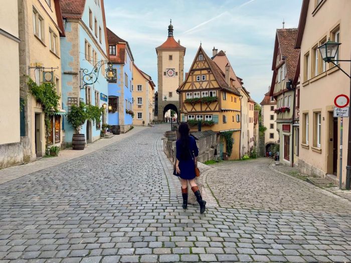 Best Travel Guide Websites