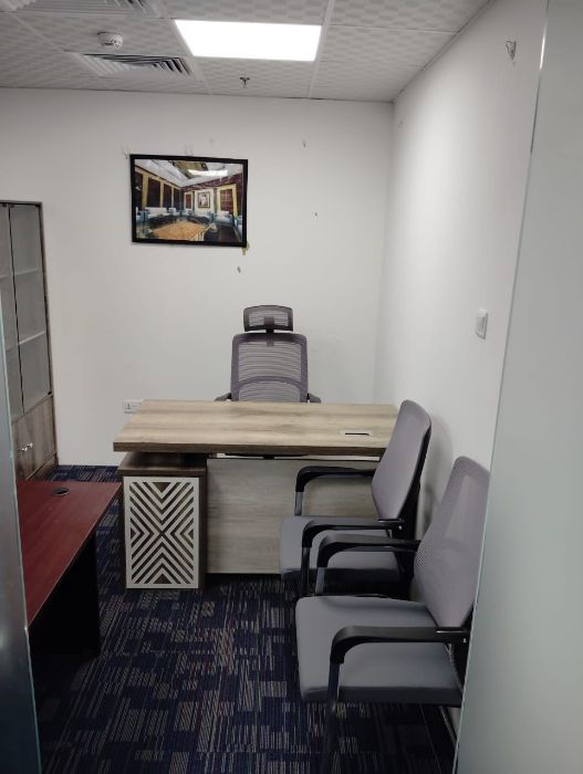 commercial office space available for rent in Deira,Dubai