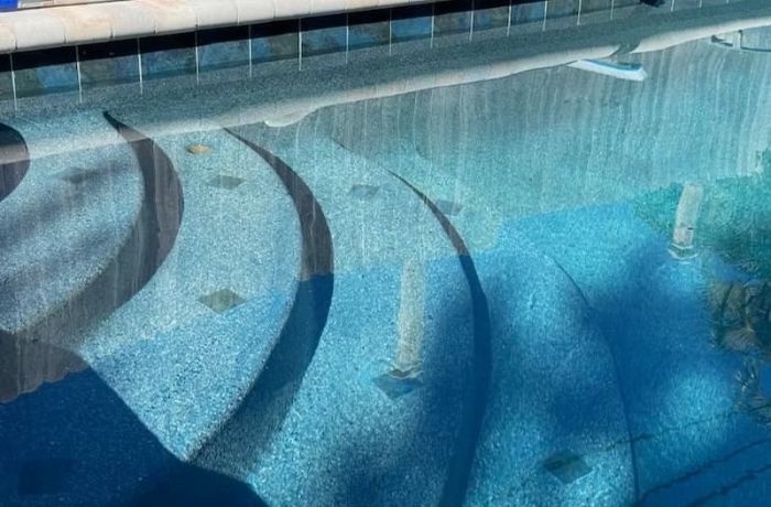Fiberglass Pool Resurfacing for a Fresh New Backyard