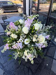 Fresh Floral Designs by Roots to Petals in Fox Chapel PA