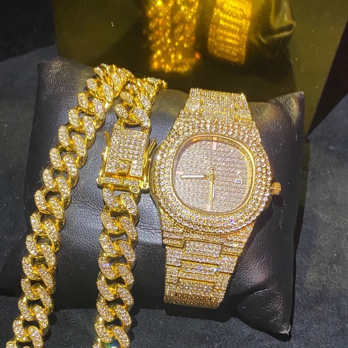 Luxury Gold Necklace Diamond Wristwatch Set By Amira Aldahab New York Zangi: 1284111350