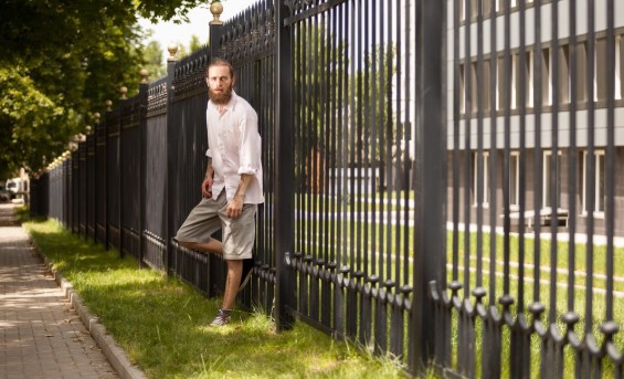 Residential Sound Barrier Fence Solutions in Florida Blue Line Fencing